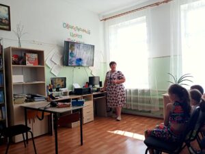 ребята из пришкольного лагеря ГБОУ СОШ с. Новодевичье посетили сельскую библиотеку